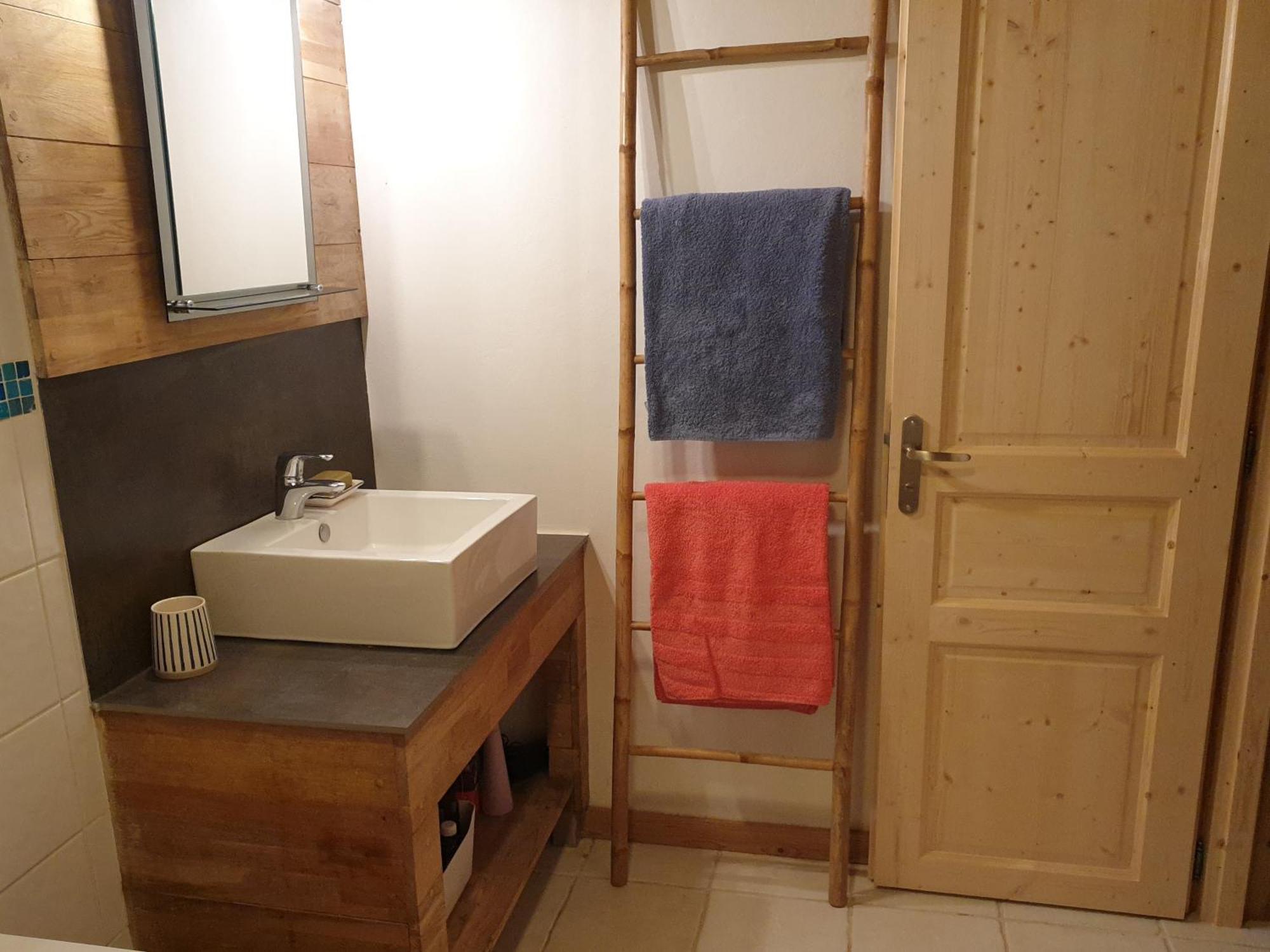 Le Du Biot Apartment *